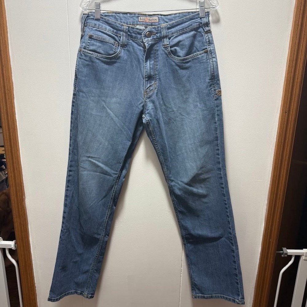 5.11 Tactical Defender-Flex Slim Jeans Mens 31x32 Blue Denim Straight Leg Pants